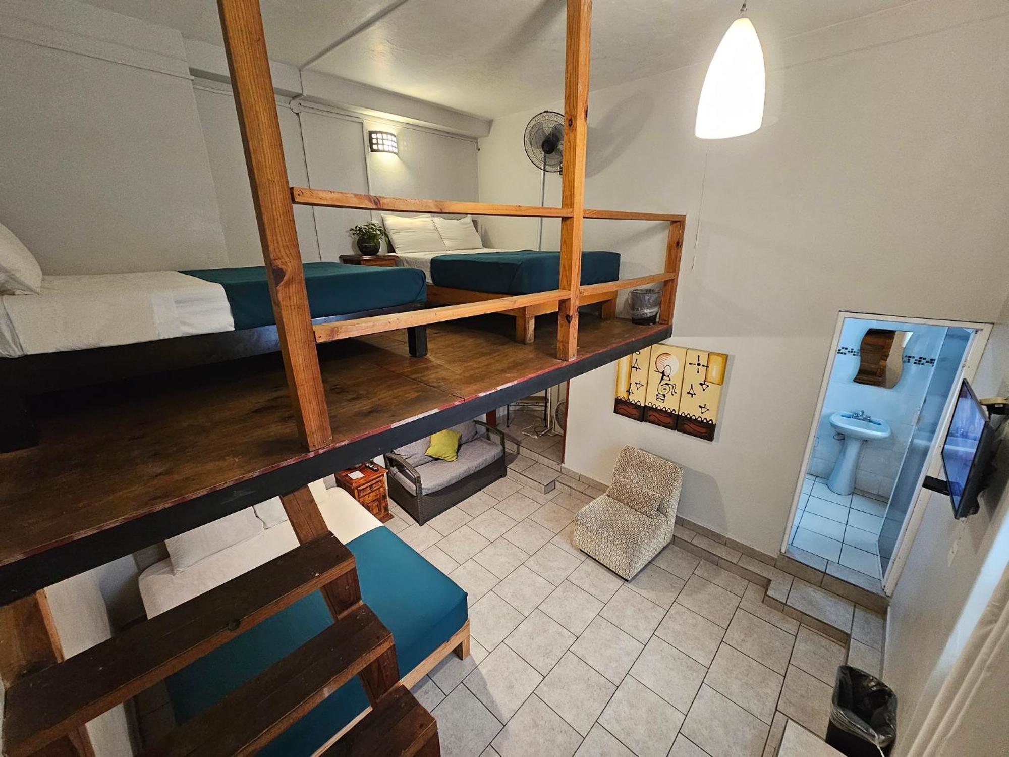 Hotel Del Refugio Гуадалахара Екстериор снимка
