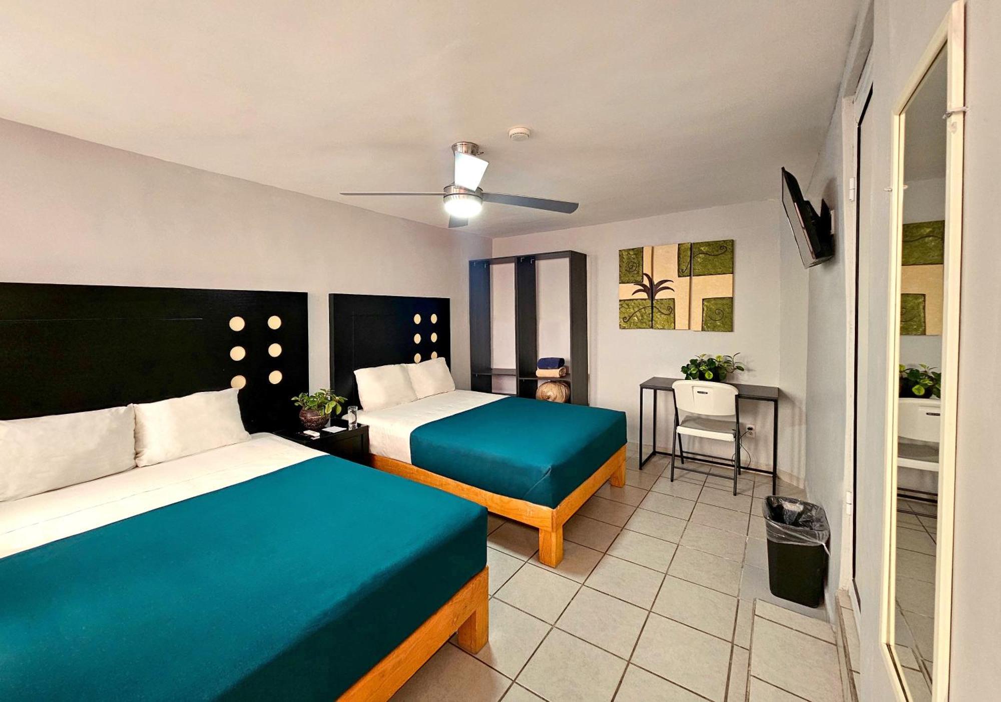 Hotel Del Refugio Гуадалахара Екстериор снимка