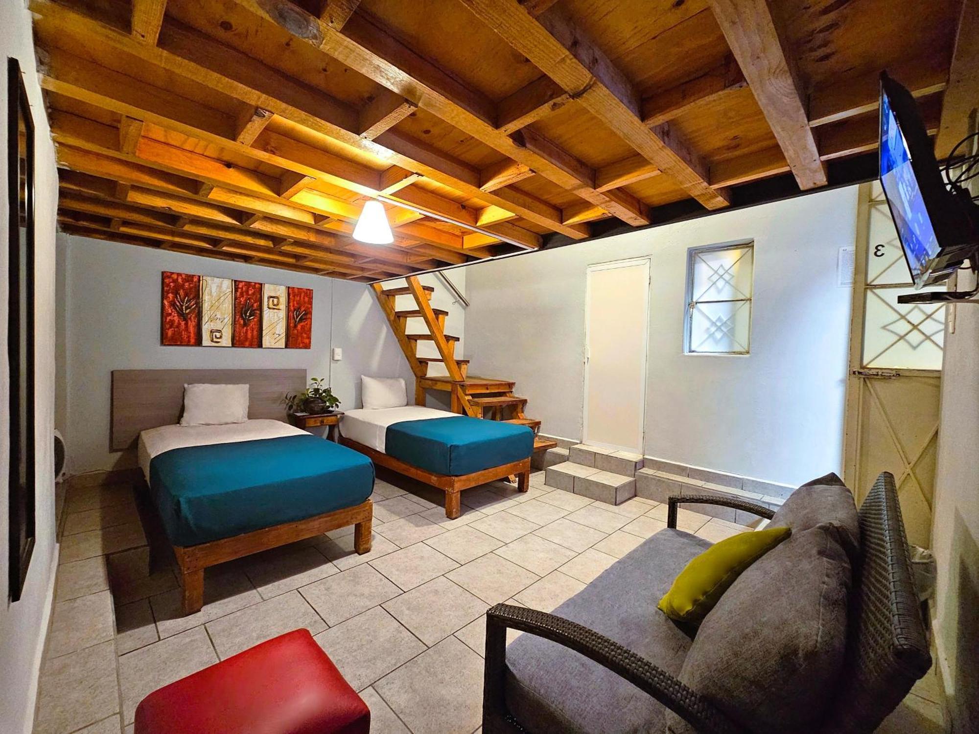Hotel Del Refugio Гуадалахара Екстериор снимка